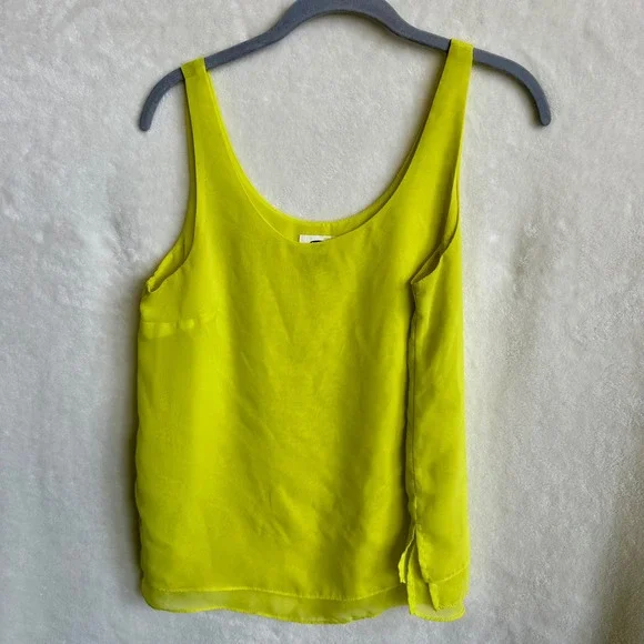 Old Navy Citron Yellow Chartreuse Semi Sheer Flowy Sleeveless Top Size Small - Picture 1 of 5